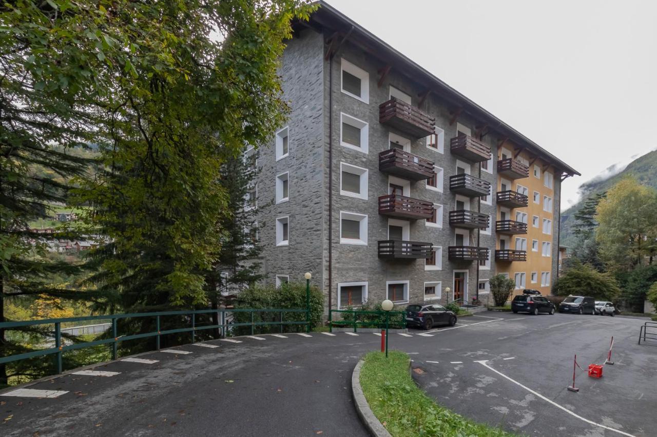 Ihost Flat - Valmalenco Centro Apartment Chiesa in Valmalenco Ngoại thất bức ảnh