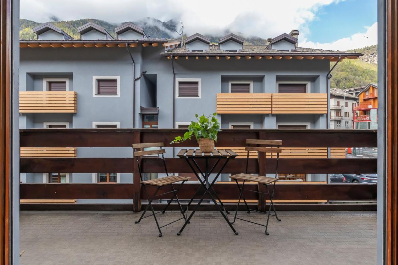 Ihost Flat - Valmalenco Centro Apartment Chiesa in Valmalenco Ngoại thất bức ảnh